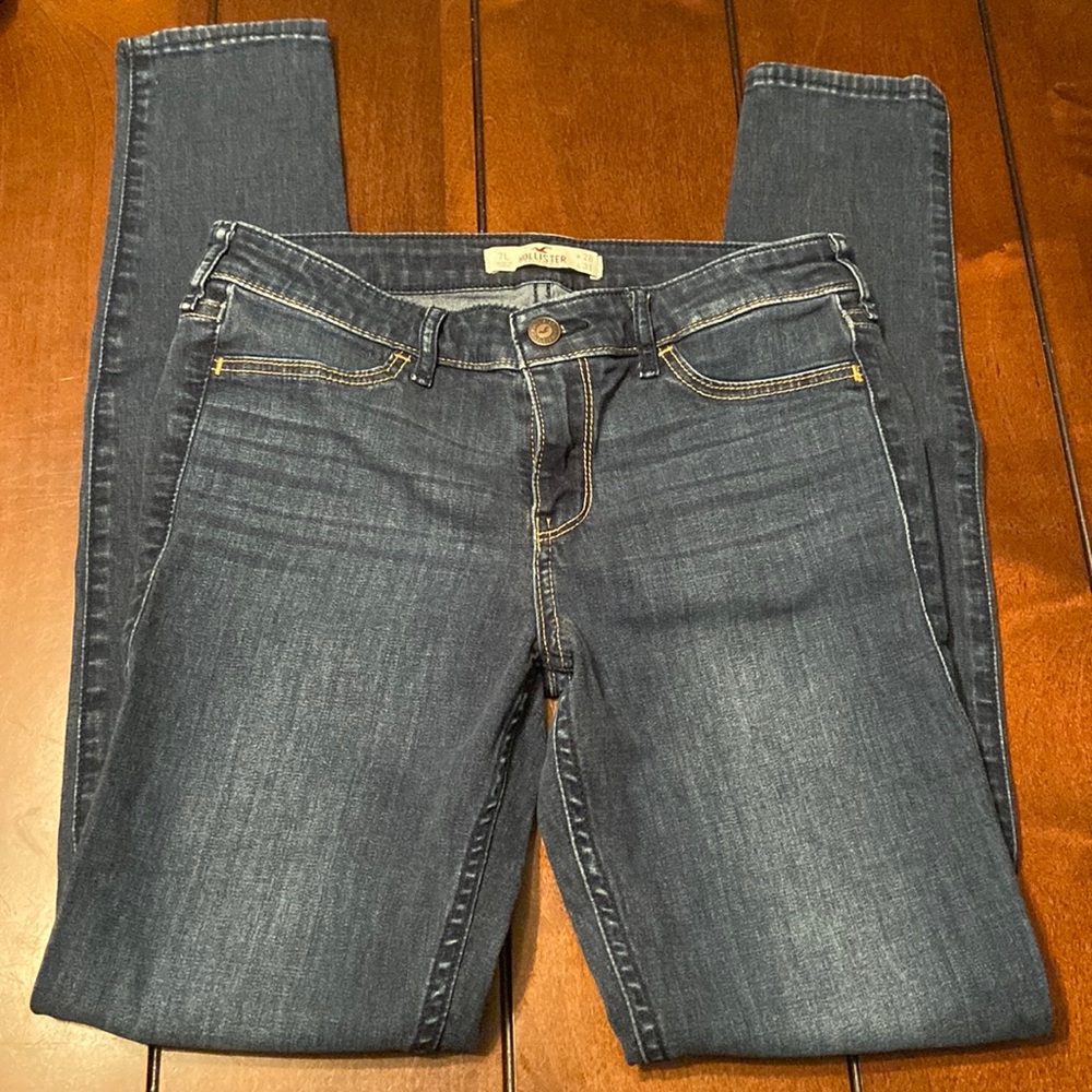 Hollister jeans